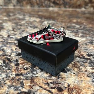 🛹  Nike SB Low Dunk - 3D PVC Miniskneaker Keychain